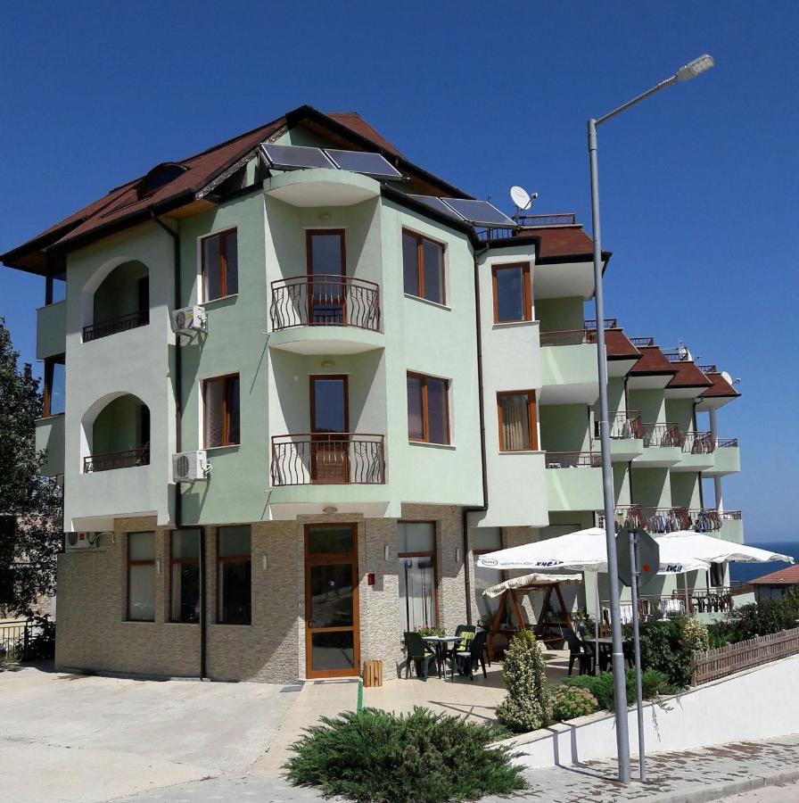 Family Hotel Amore Byala  Exterior foto