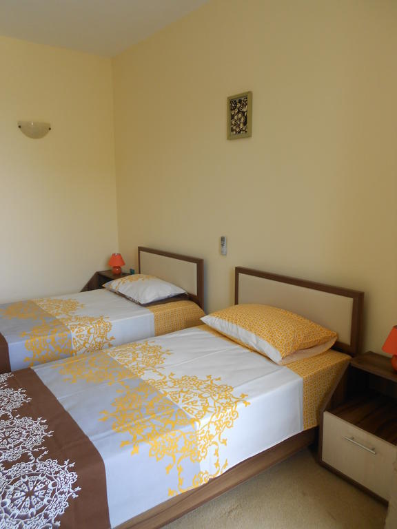 Family Hotel Amore Byala  Habitación foto