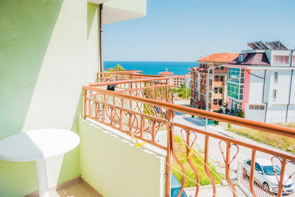Family Hotel Amore Byala  Exterior foto